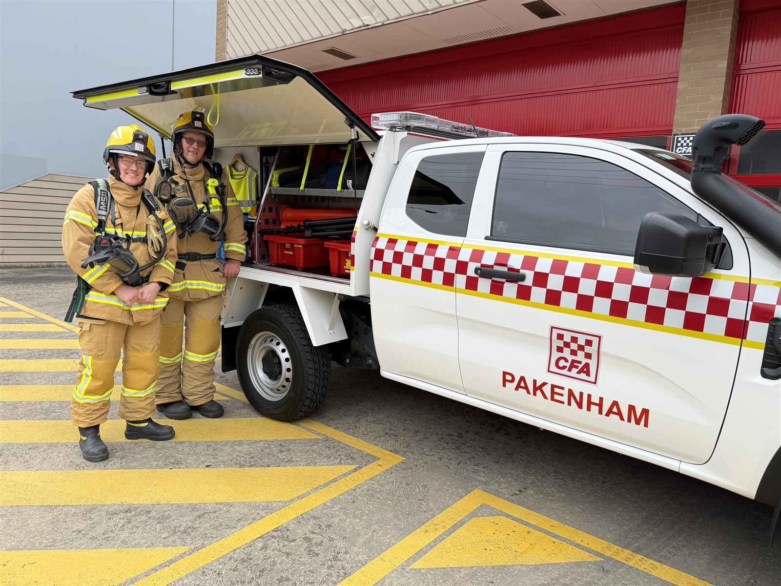 From L-R: Pakenham volunteers Jack McCartney and 1st Lt Adrian Bailey