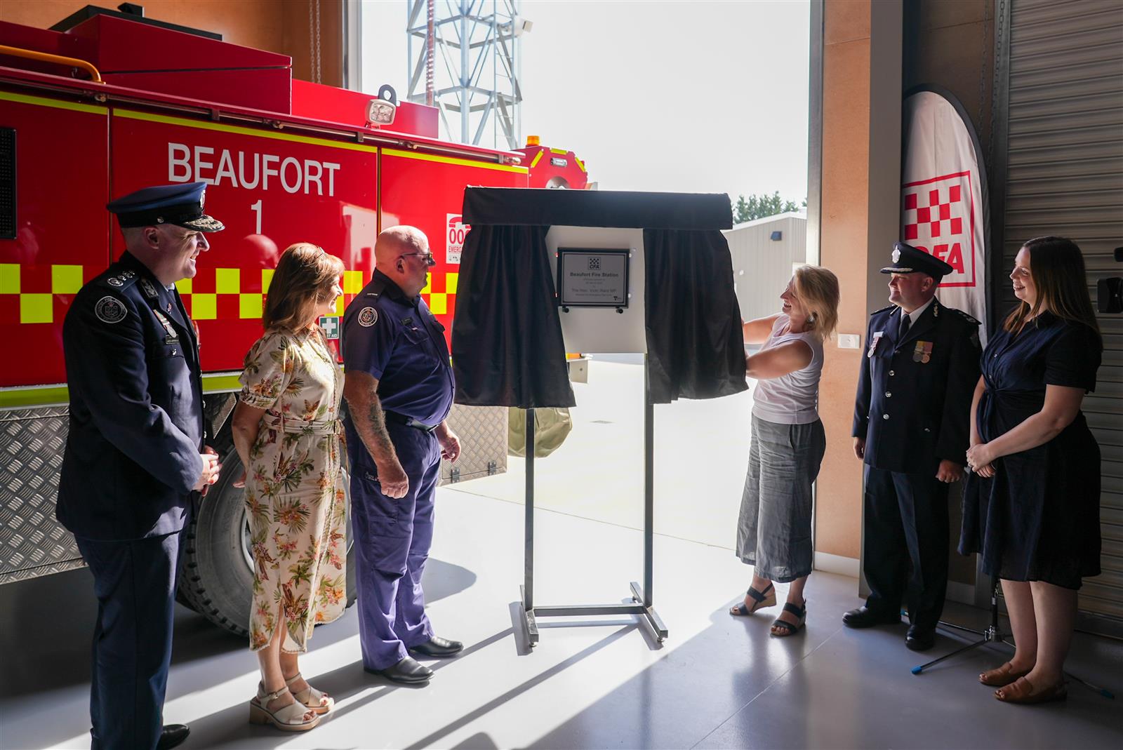 CFA Chief Officer Jason Heffernan, CFA Board Chair Jo Plummer, Beaufort Captain Tony Neville, Minister for Emergency Services Vicki Ward, Assistant Chief Fire Officer Steve Alcock and Ripon MP Martha Haylett
